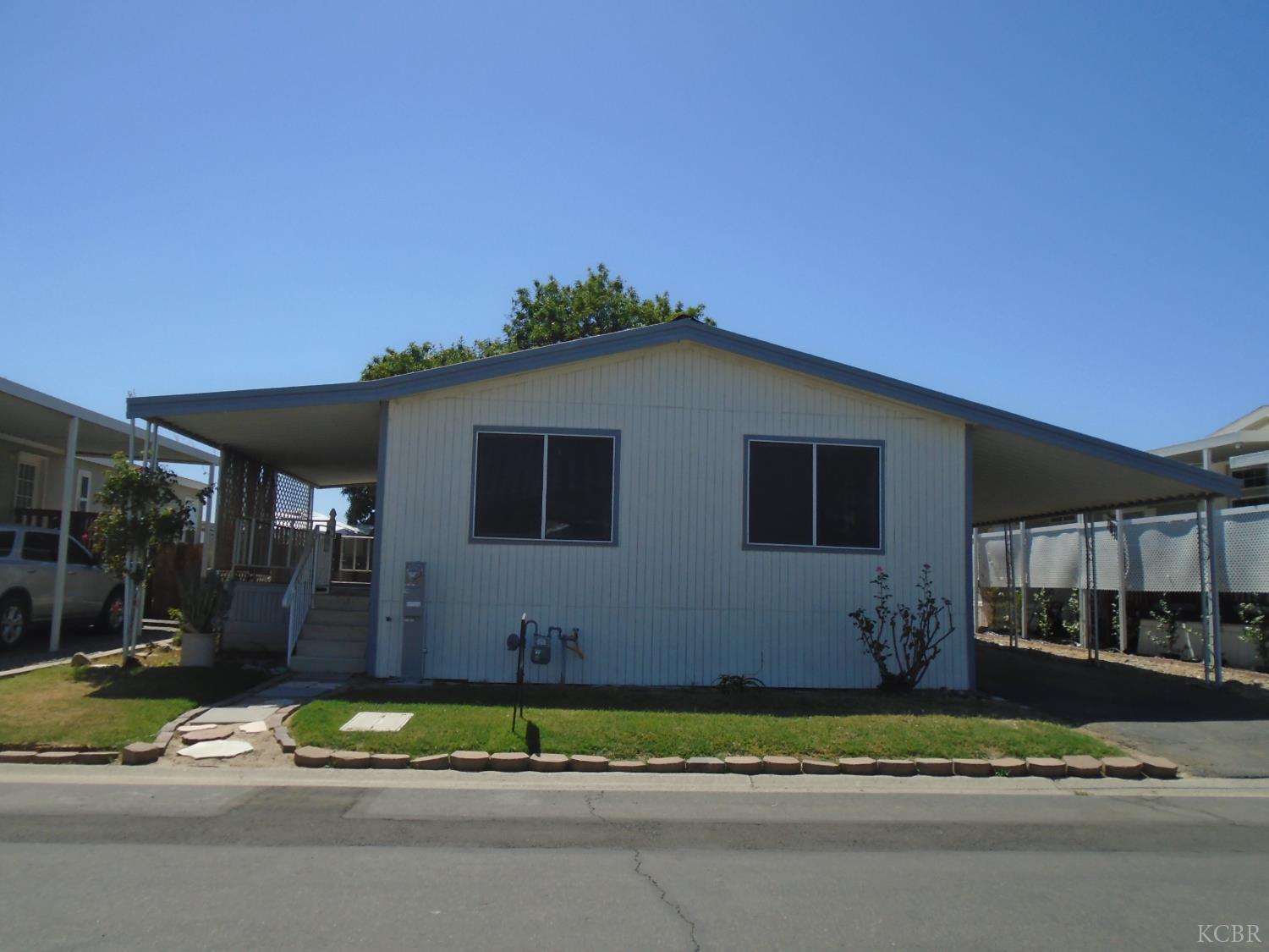 860 #18 E Grangeville Blvd, Hanford, CA 93230