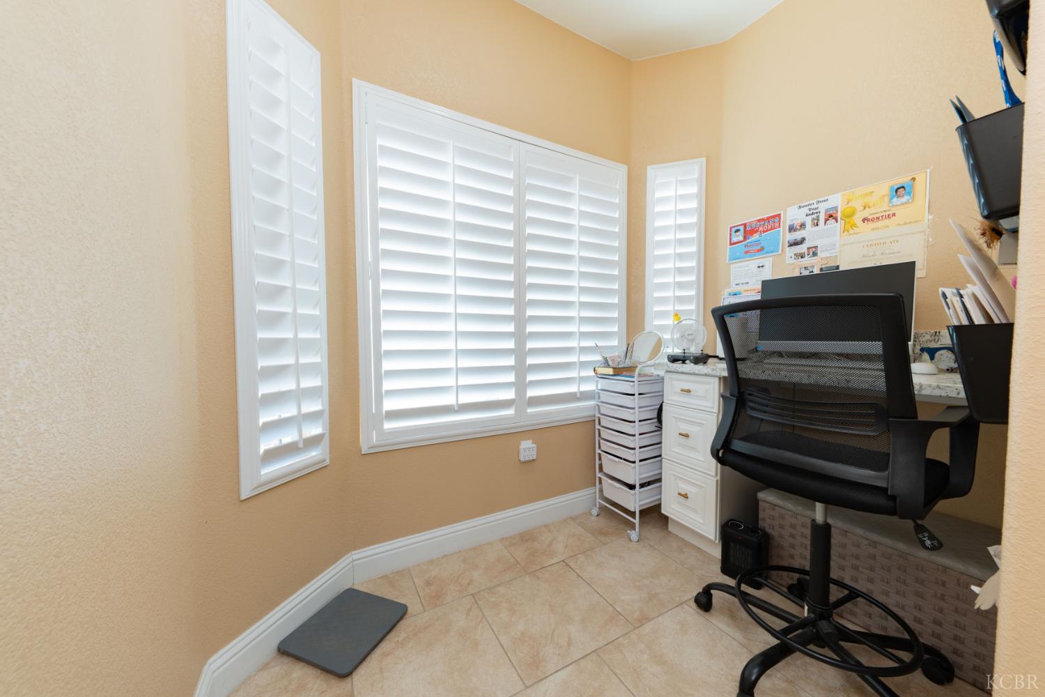 634 E San Miguel St, Hanford, CA 93230