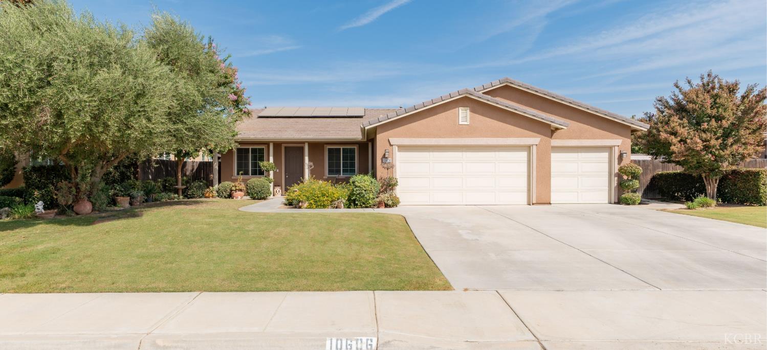 10606 Bremgarten Ct, Bakersfield, CA 93314