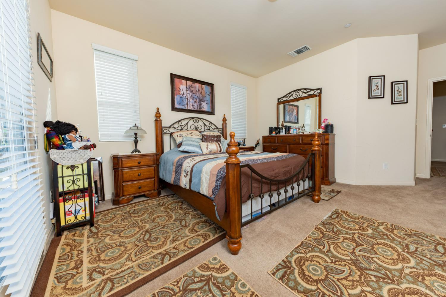 10606 Bremgarten Ct, Bakersfield, CA 93314