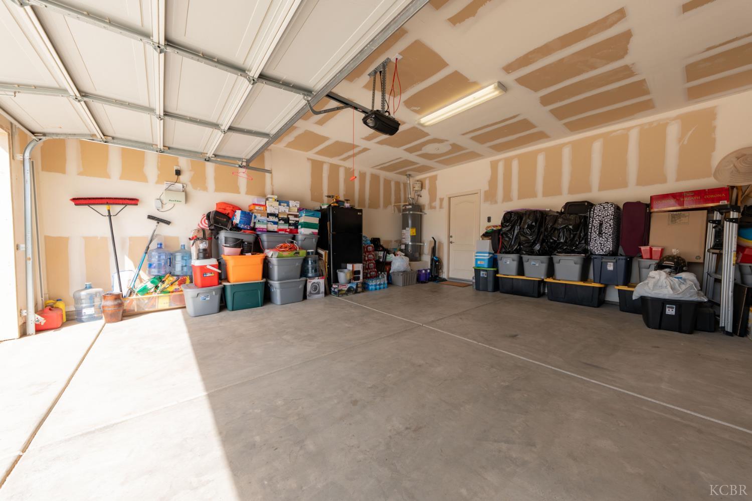 10606 Bremgarten Ct, Bakersfield, CA 93314