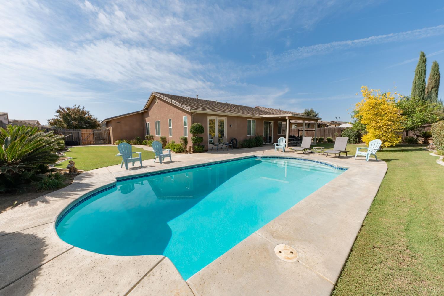 10606 Bremgarten Ct, Bakersfield, CA 93314