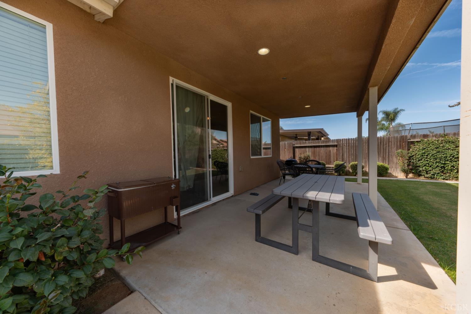 10606 Bremgarten Ct, Bakersfield, CA 93314