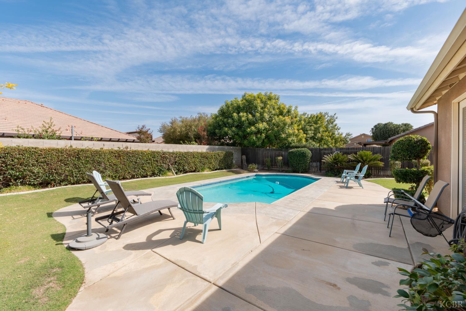 10606 Bremgarten Ct, Bakersfield, CA 93314