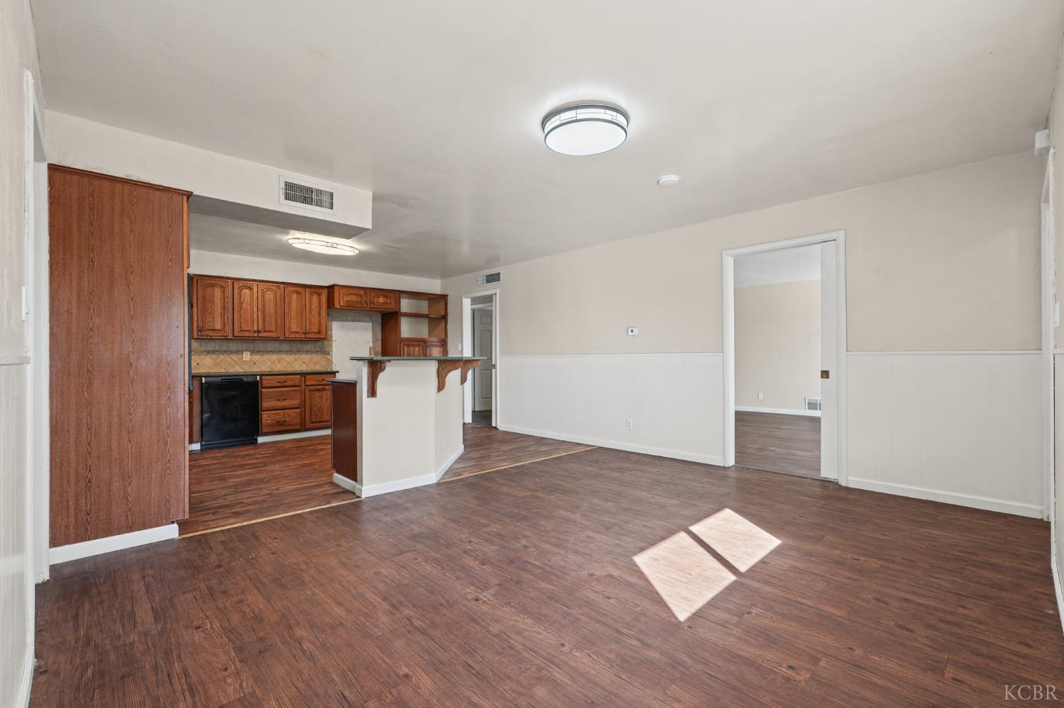 395 Champion St, Lemoore, CA 93245