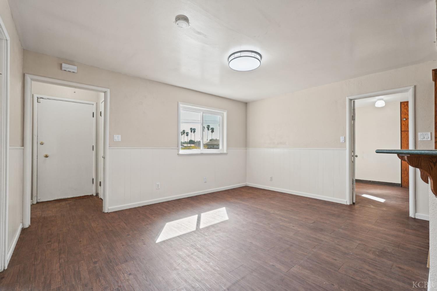 395 Champion St, Lemoore, CA 93245
