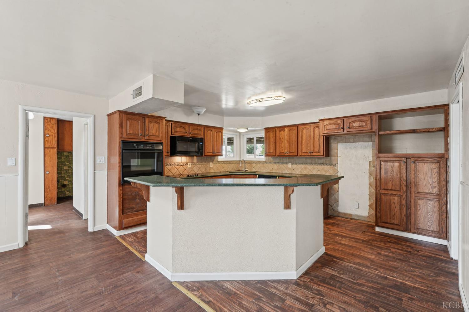 395 Champion St, Lemoore, CA 93245