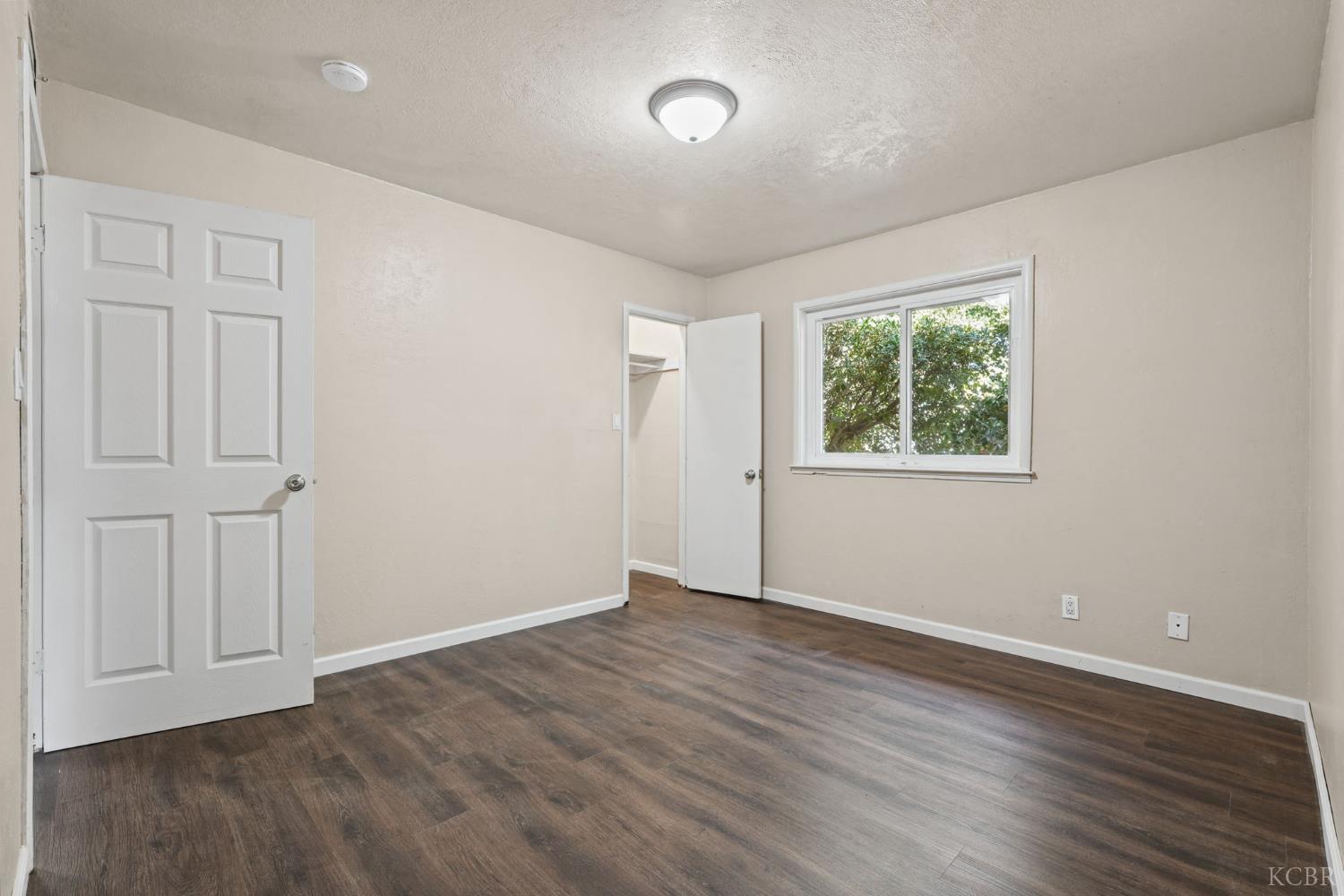395 Champion St, Lemoore, CA 93245