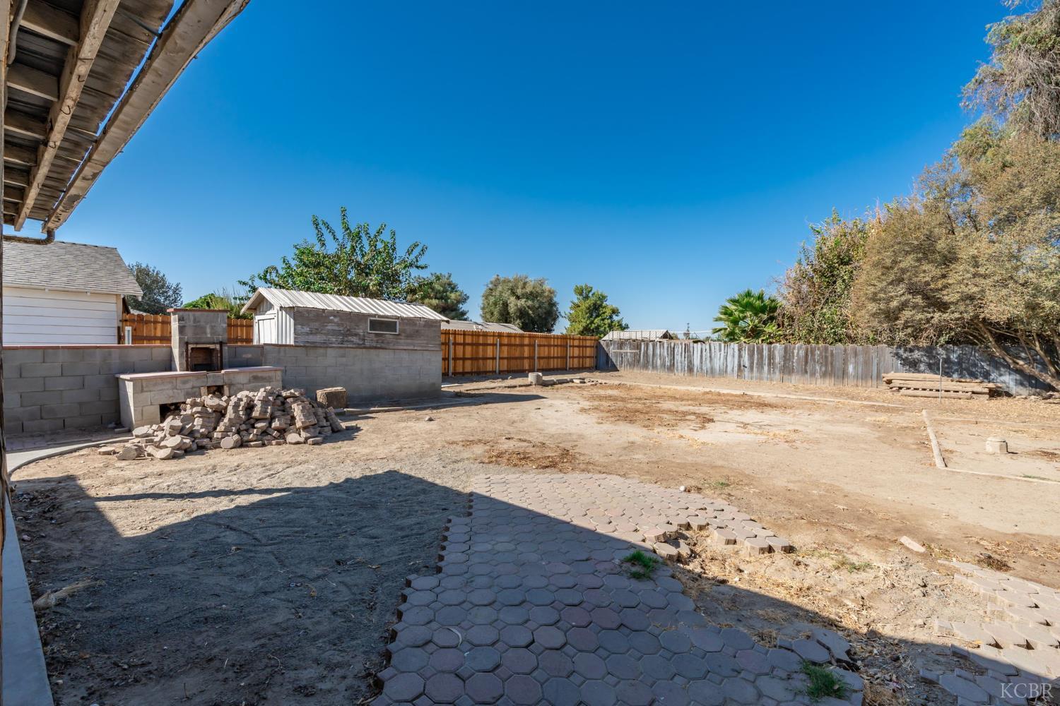 395 Champion St, Lemoore, CA 93245