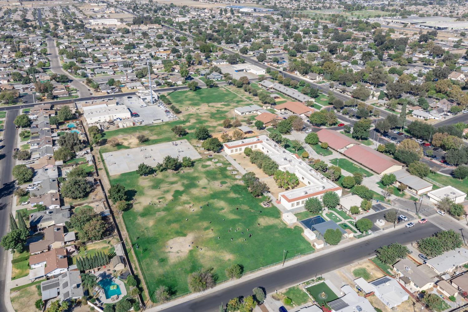 395 Champion St, Lemoore, CA 93245