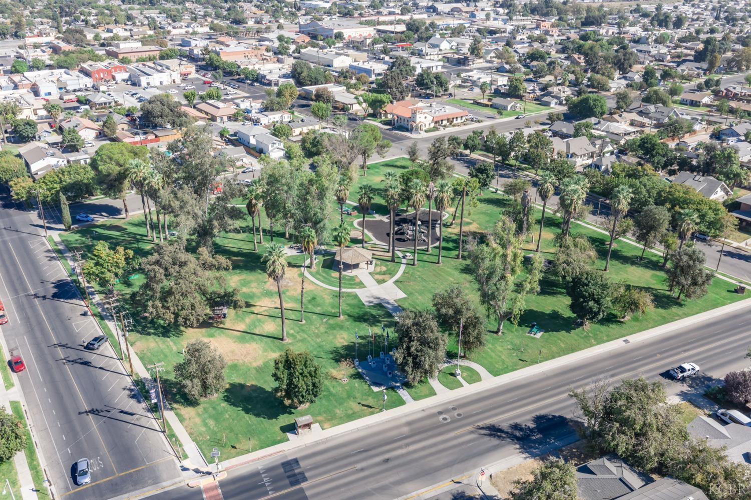 395 Champion St, Lemoore, CA 93245