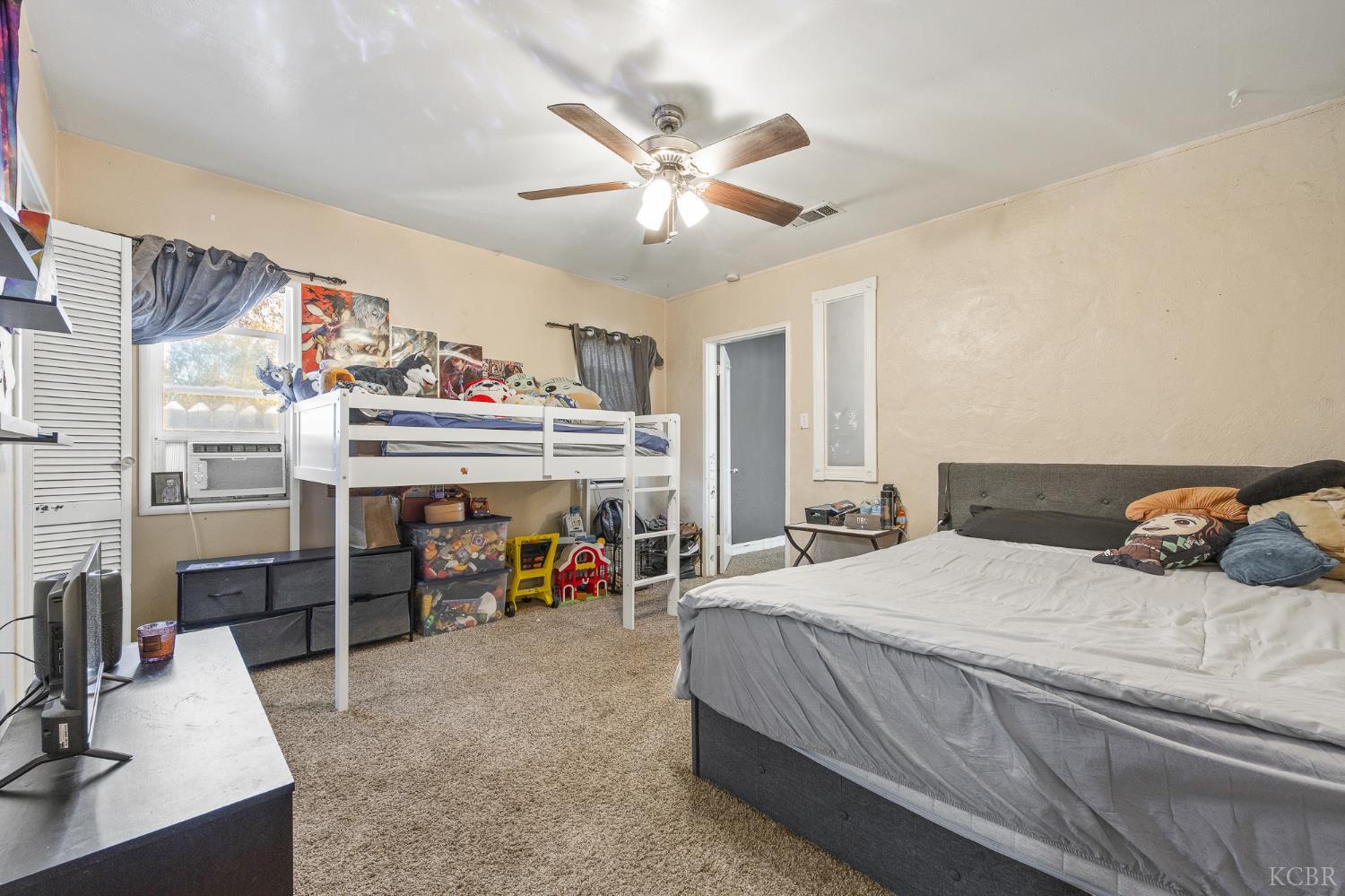 515 Neville St, Hanford, CA 93230