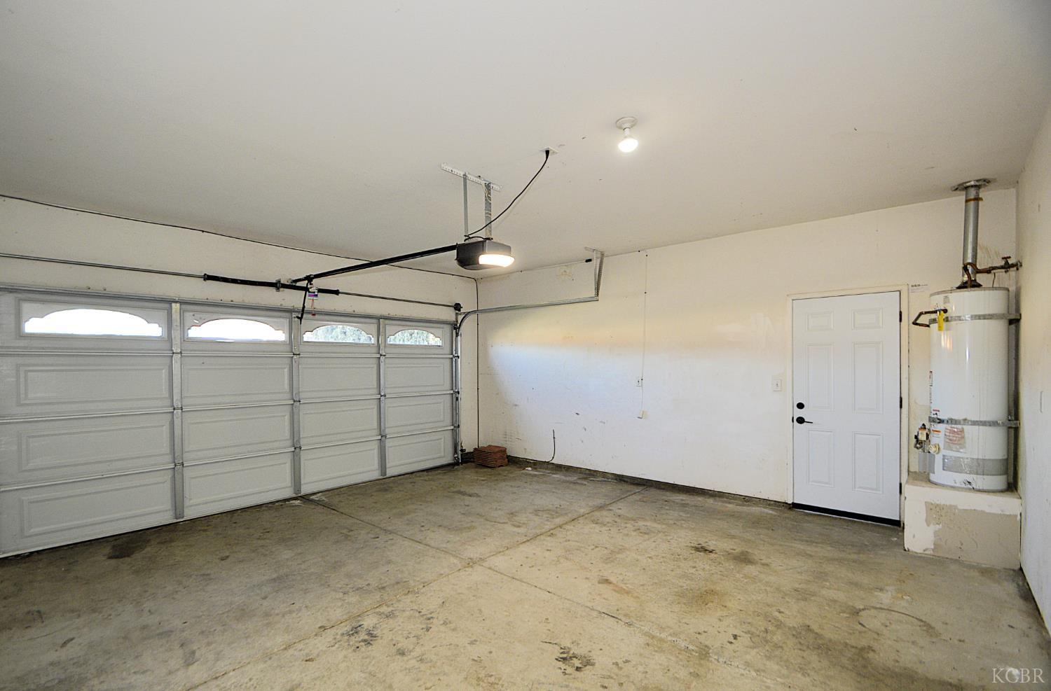 1133 Cousins Ct, Lemoore, CA 93245