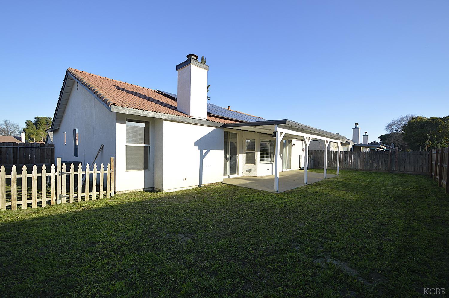 1133 Cousins Ct, Lemoore, CA 93245