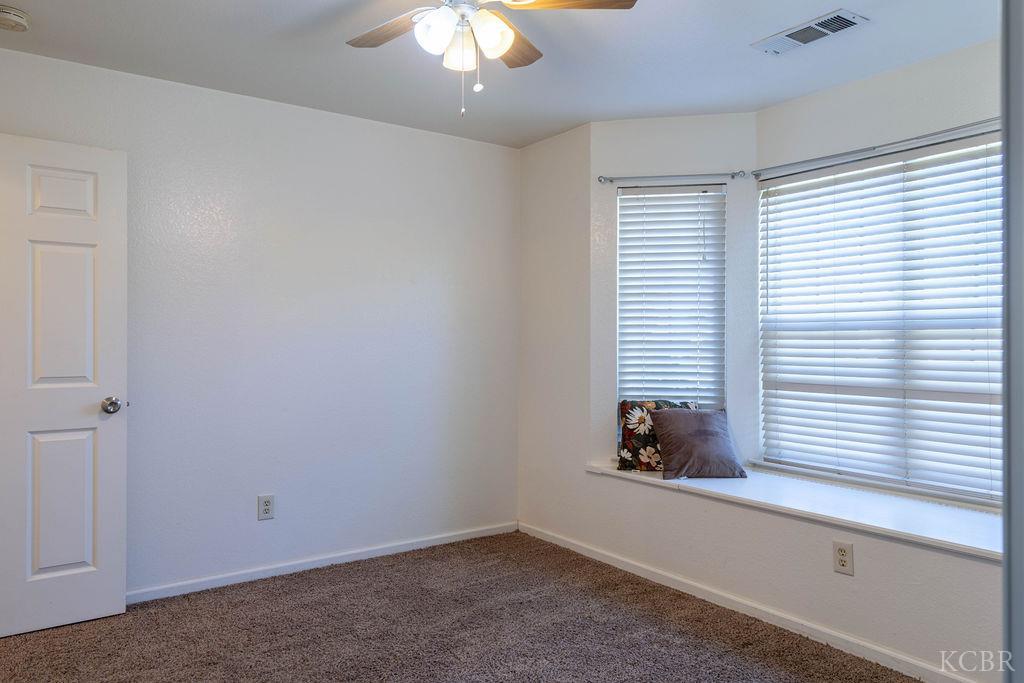 921 W Terrace Dr, Hanford, CA 93230
