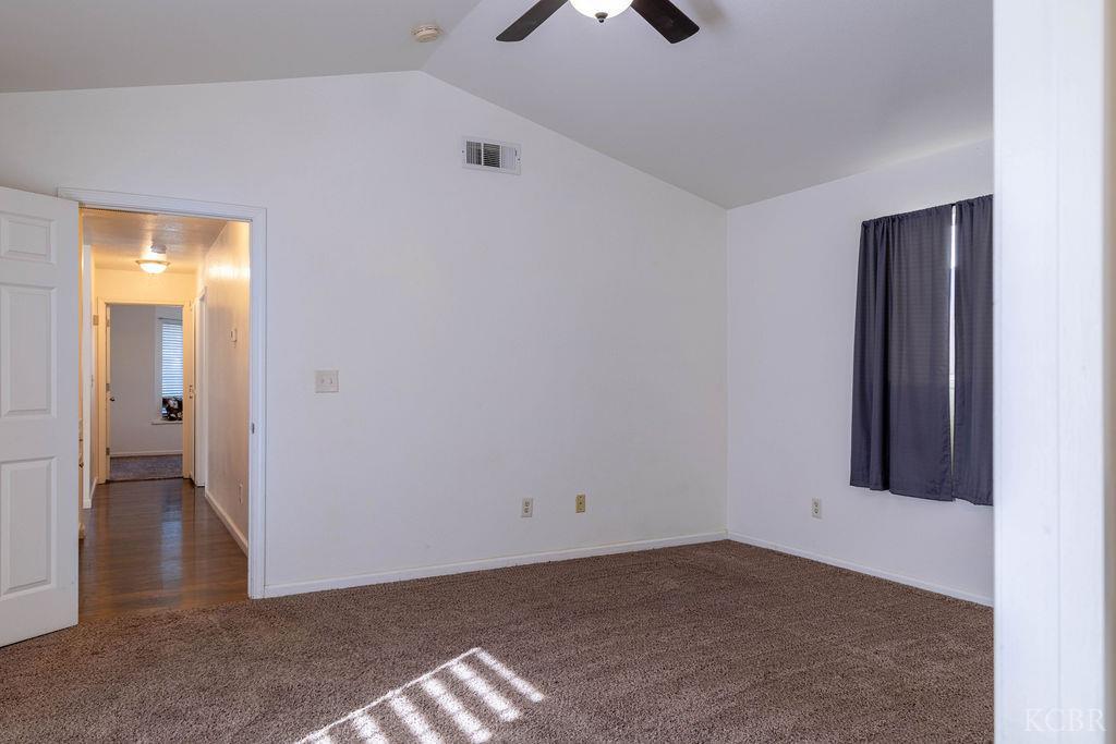 921 W Terrace Dr, Hanford, CA 93230