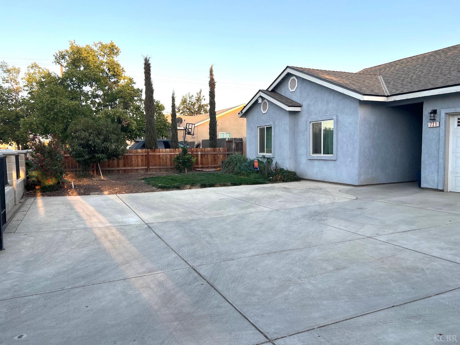 721 W Sonora Ave, Tulare, CA 93274