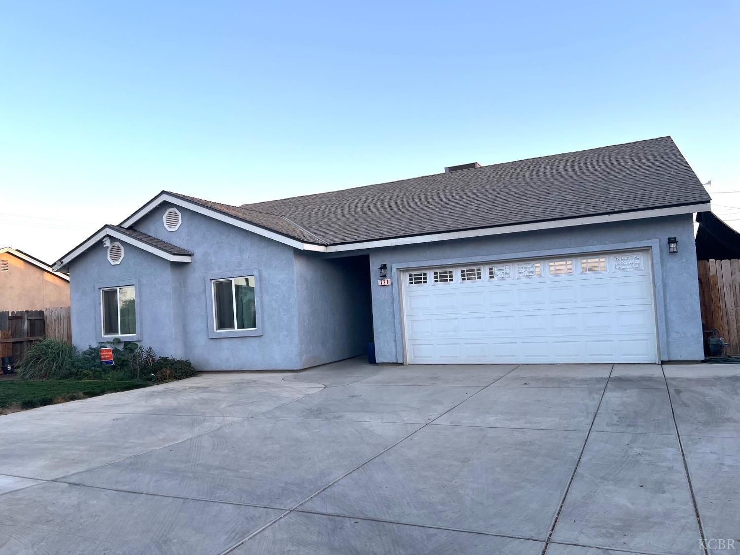 721 W Sonora Ave, Tulare, CA 93274
