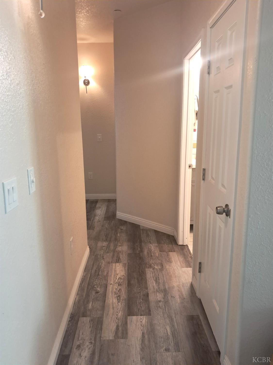 721 W Sonora Ave, Tulare, CA 93274