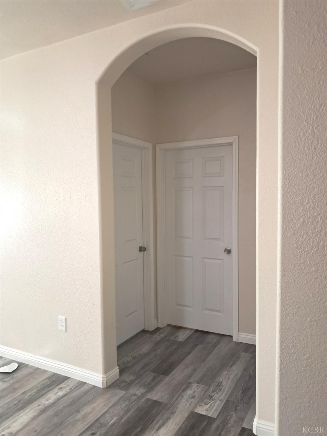 721 W Sonora Ave, Tulare, CA 93274