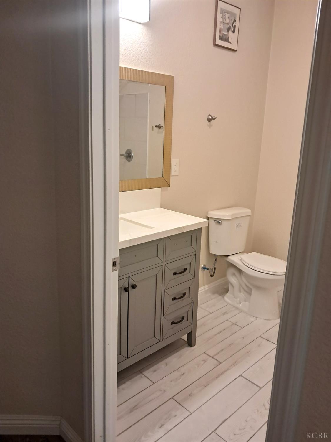 721 W Sonora Ave, Tulare, CA 93274