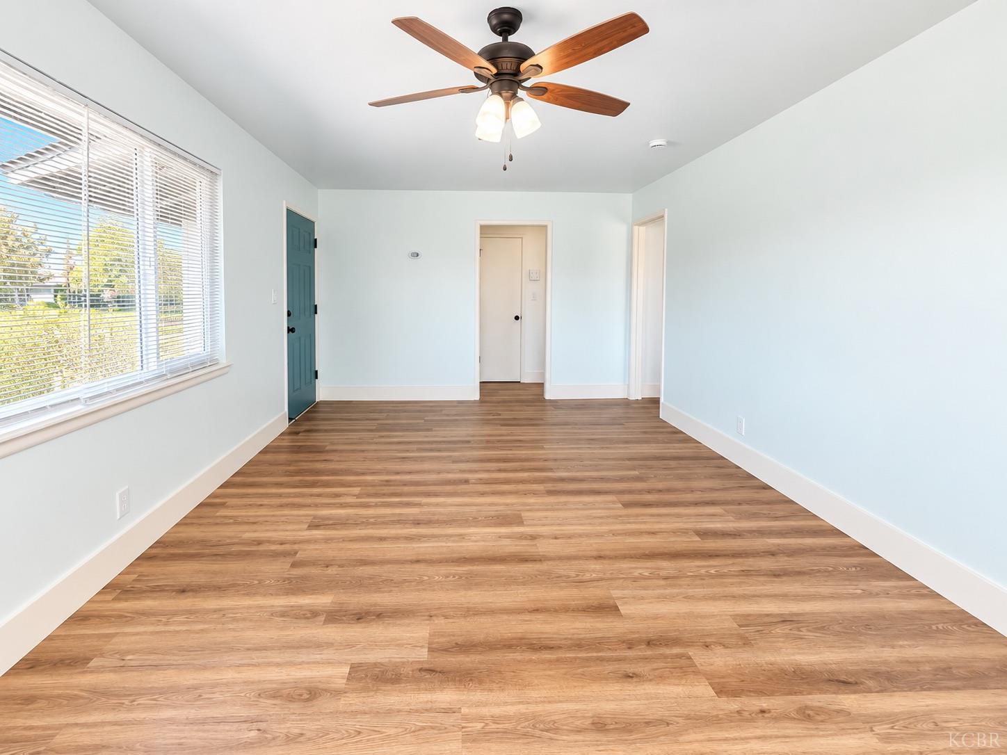 3856 N Hacienda Dr, Fresno, CA 93705