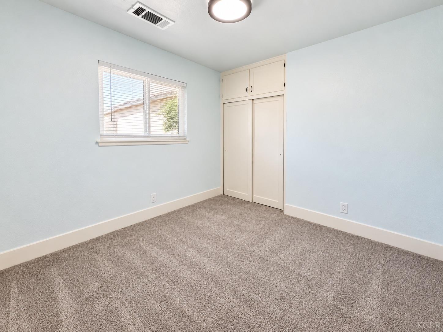 3856 N Hacienda Dr, Fresno, CA 93705