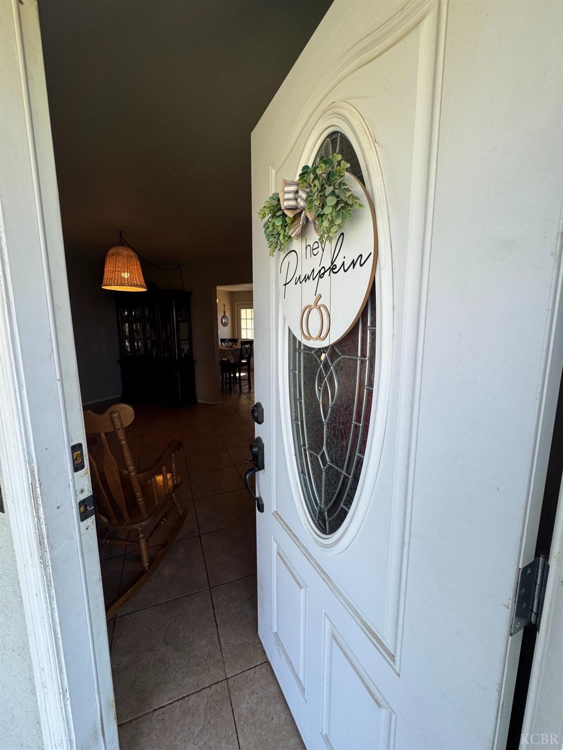 89 W Spring Ln, Lemoore, CA 93245
