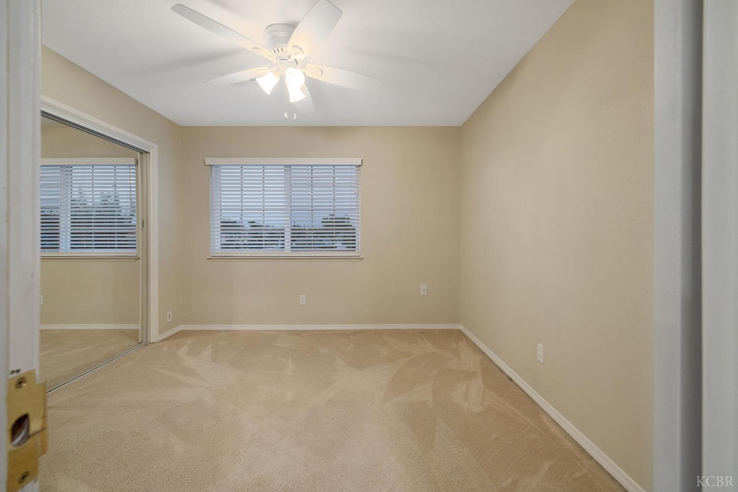 445 Mike Ct, Lemoore, CA 93245