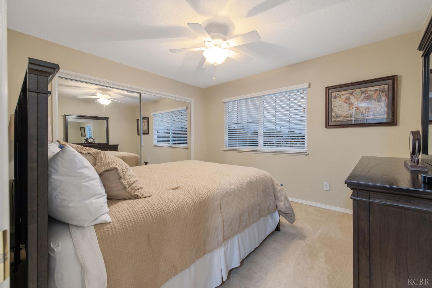 445 Mike Ct, Lemoore, CA 93245