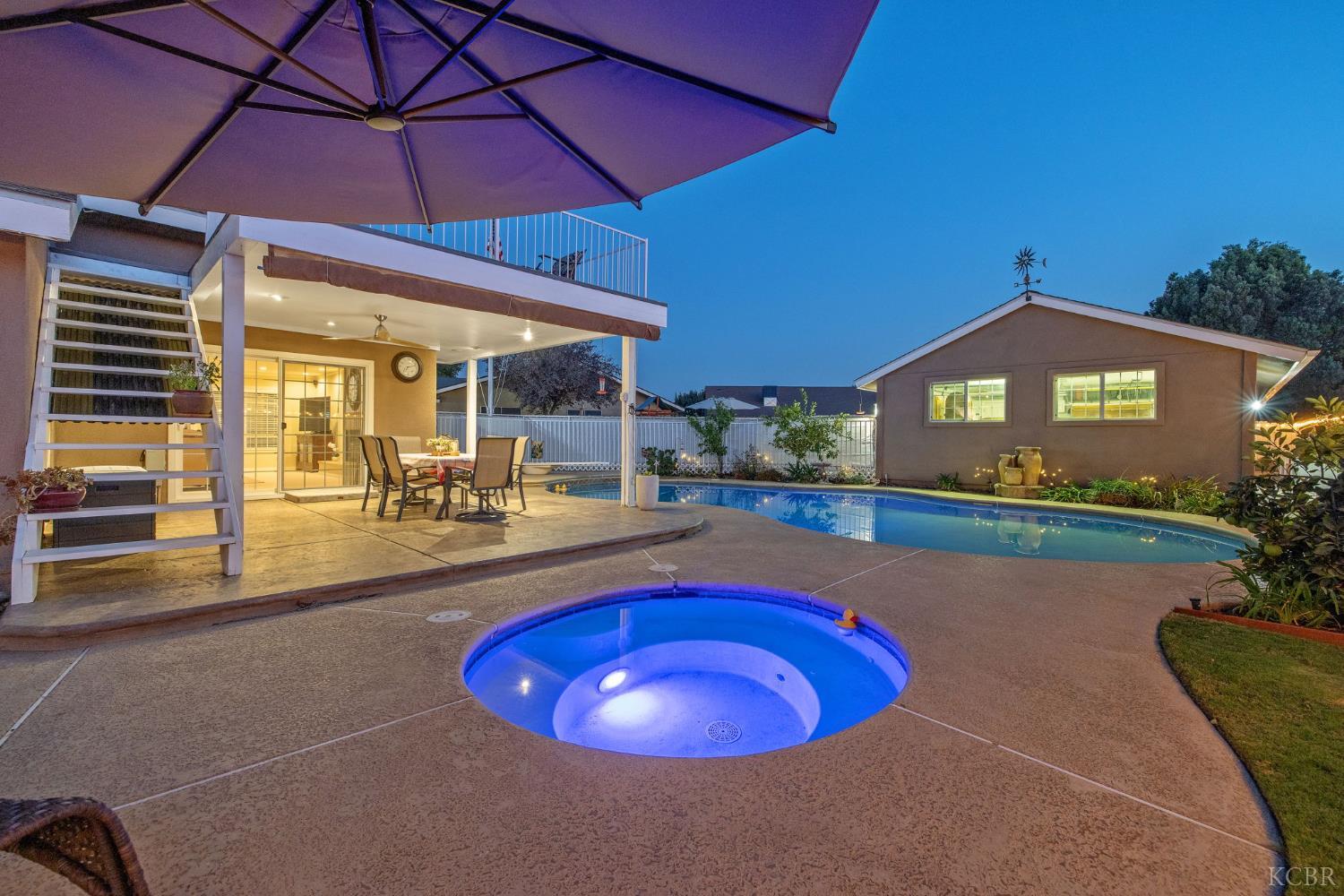 445 Mike Ct, Lemoore, CA 93245