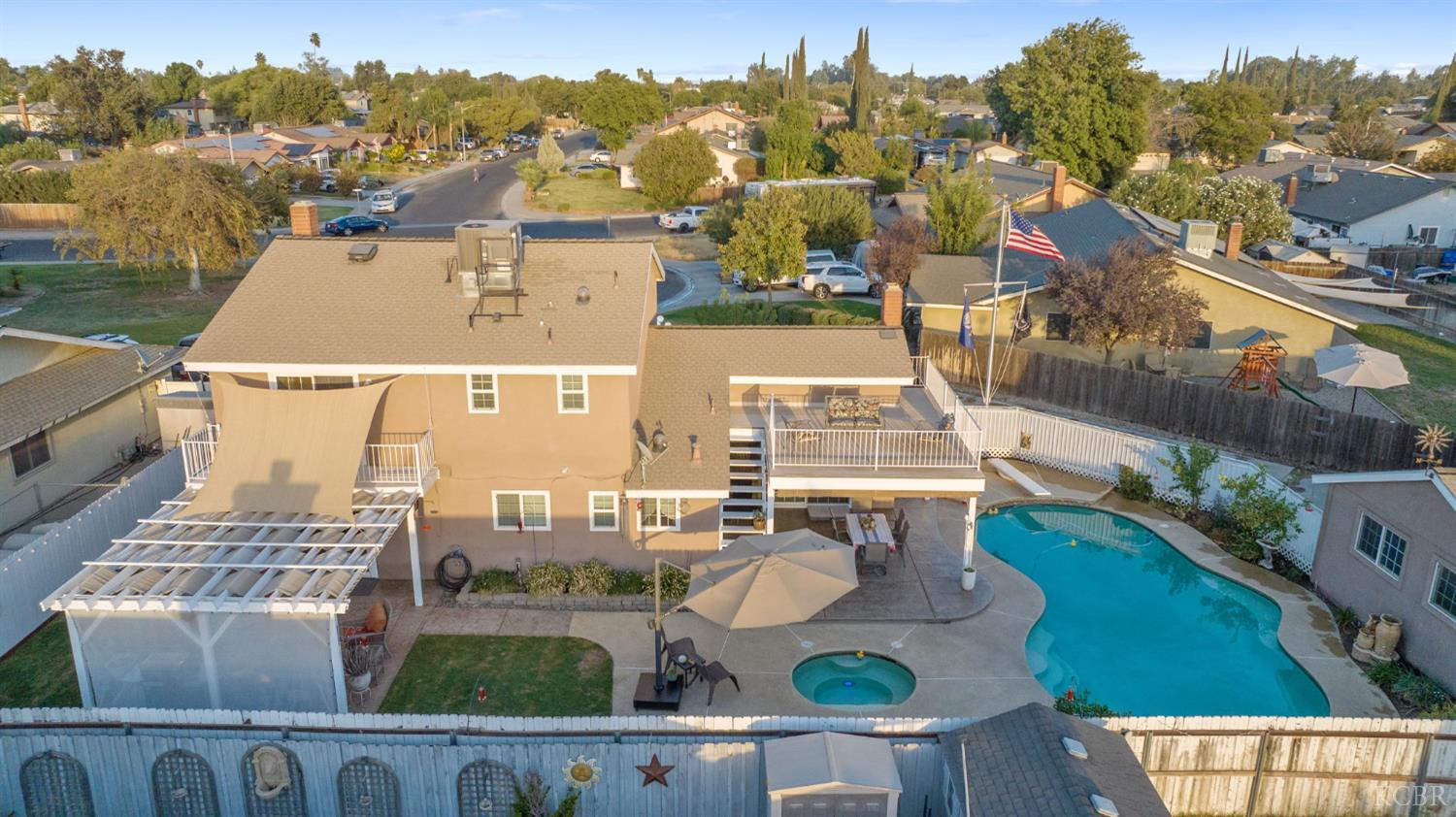 445 Mike Ct, Lemoore, CA 93245