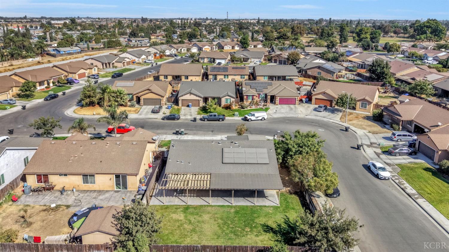 1523 W Wallis Dr, Hanford, CA 93230