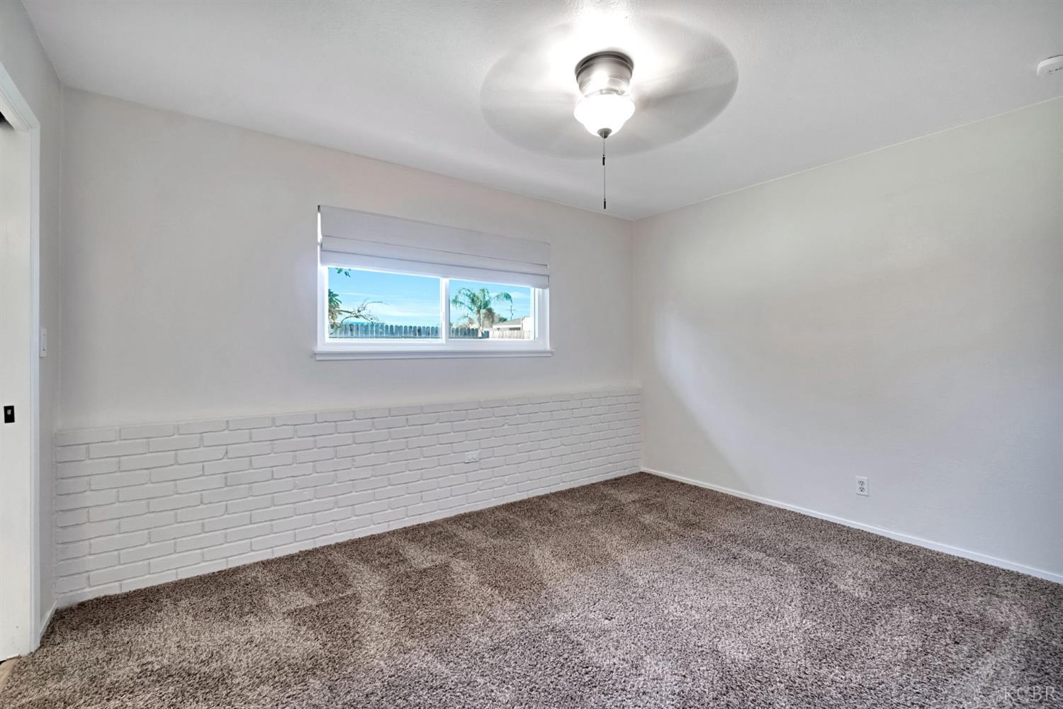 175 E Birch Ave, Hanford, CA 93230