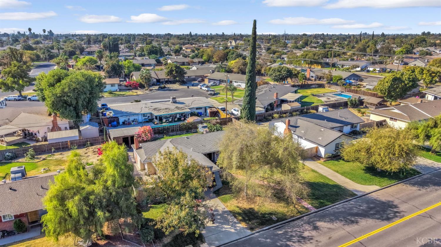 175 E Birch Ave, Hanford, CA 93230
