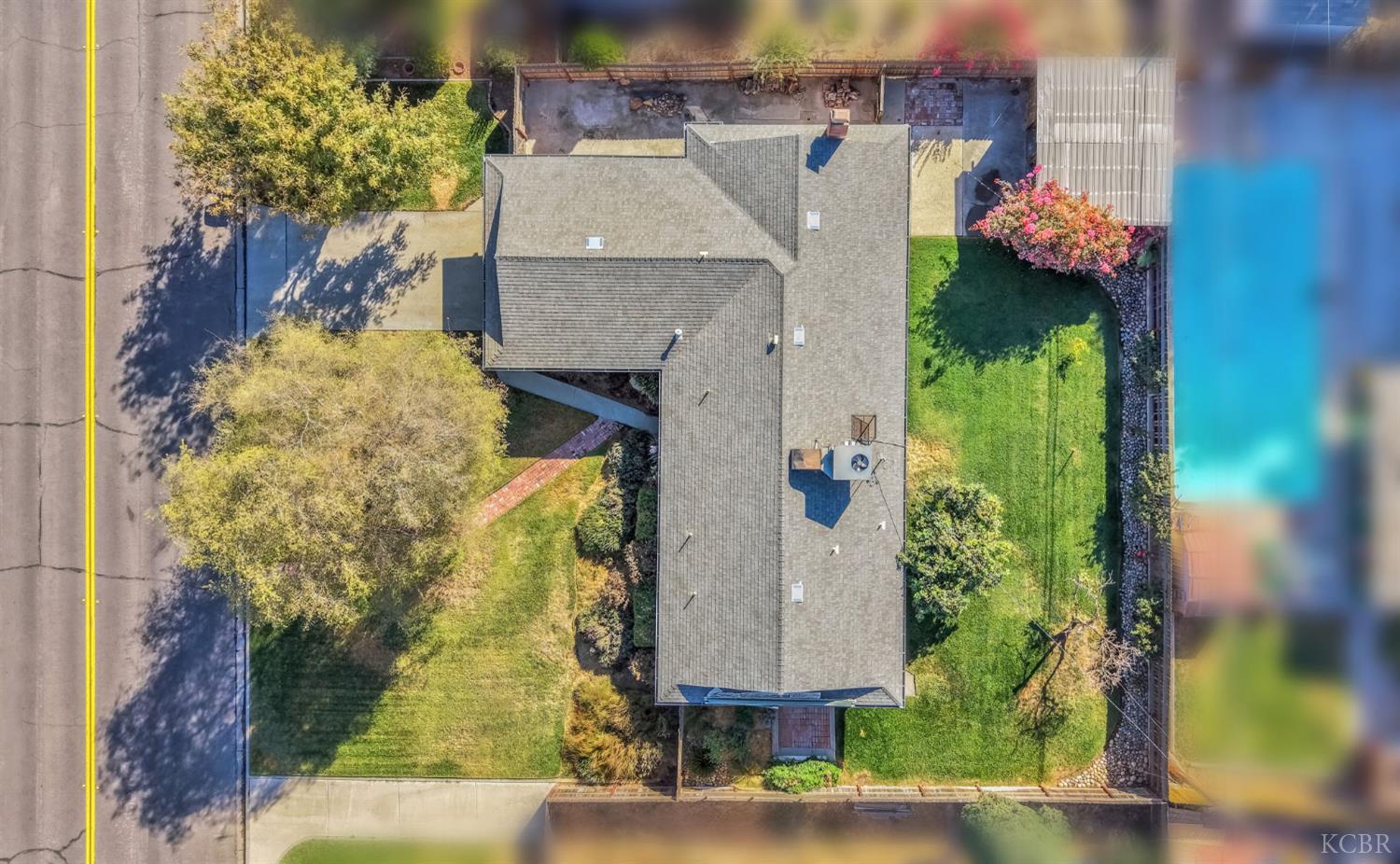 175 E Birch Ave, Hanford, CA 93230