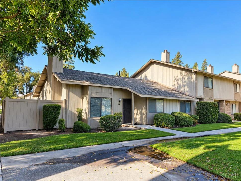 4747 N Woodrow Ave, Fresno, CA 93726