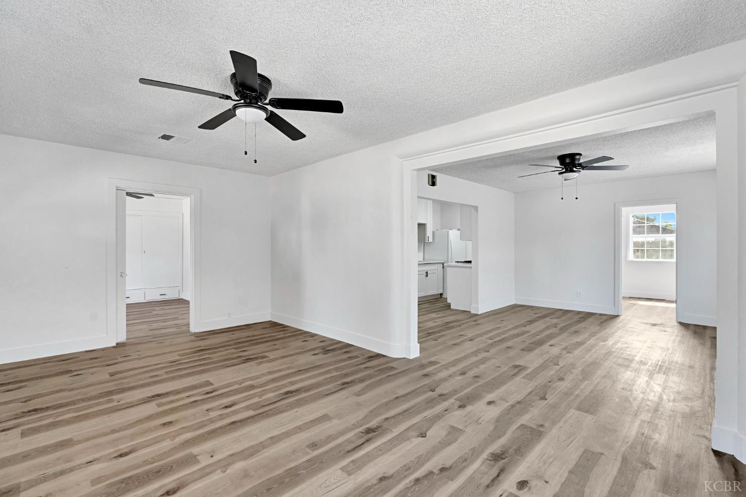 333 Oleander Ave, Lemoore, CA 93245