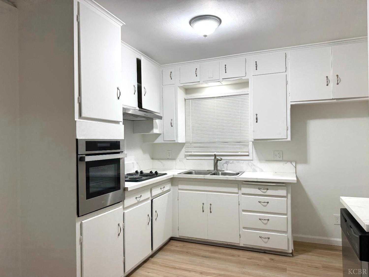4326 E Brentwood Ave, Fresno, CA 93703