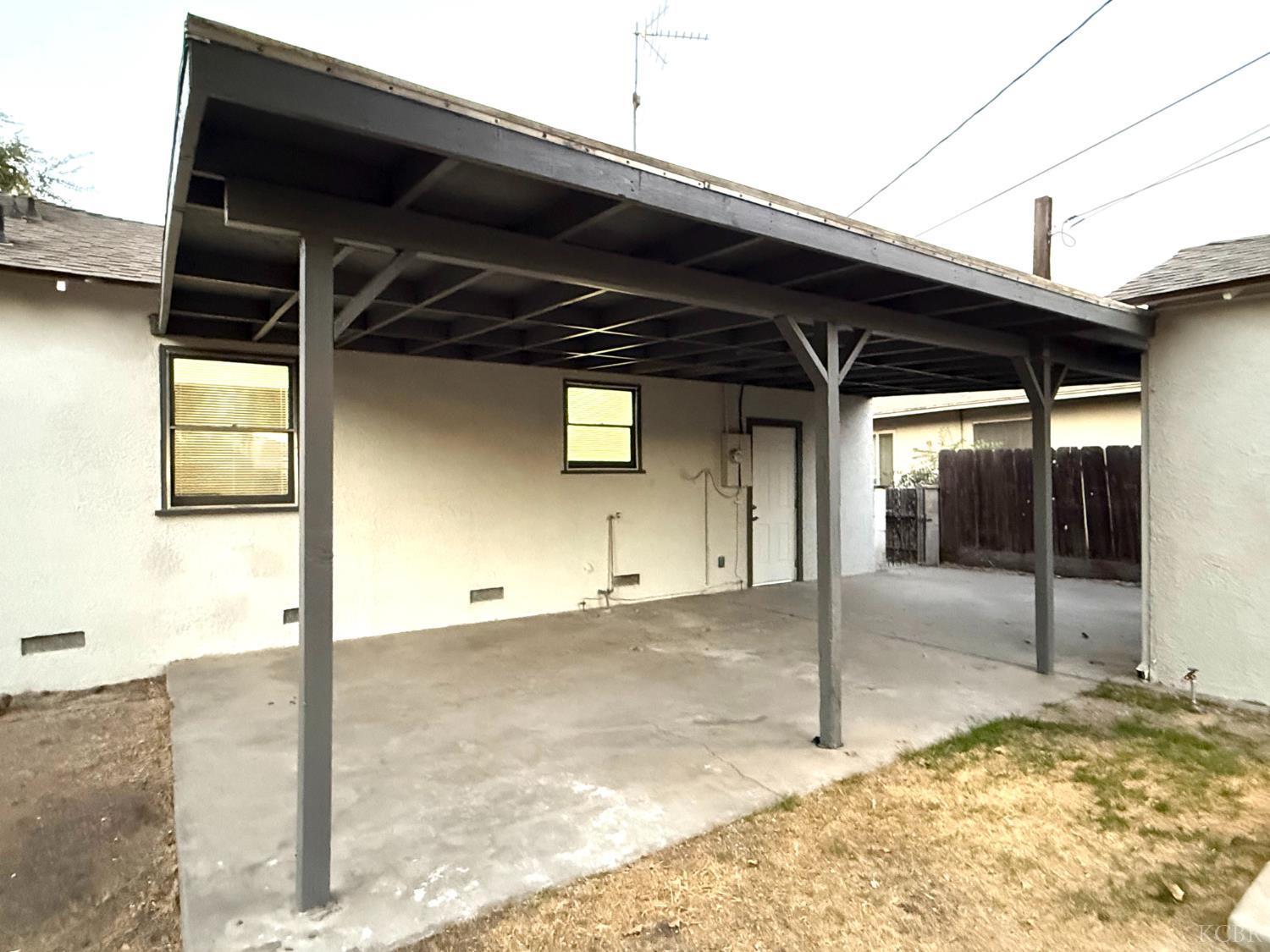 4326 E Brentwood Ave, Fresno, CA 93703