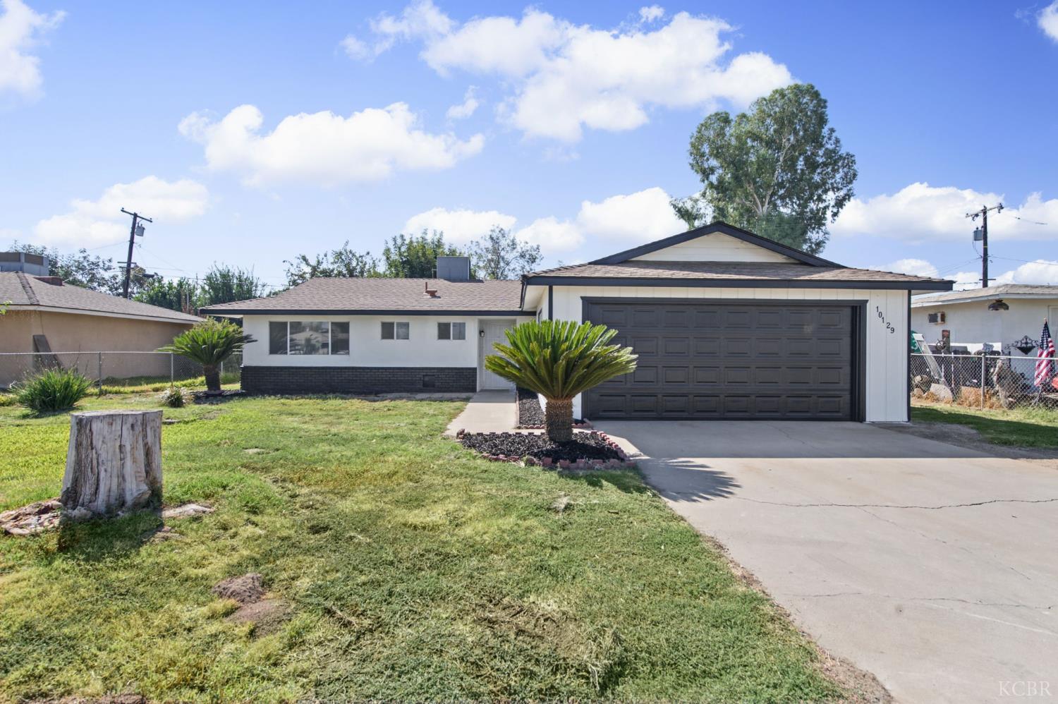 10129 Heath St, Hanford, CA 93230