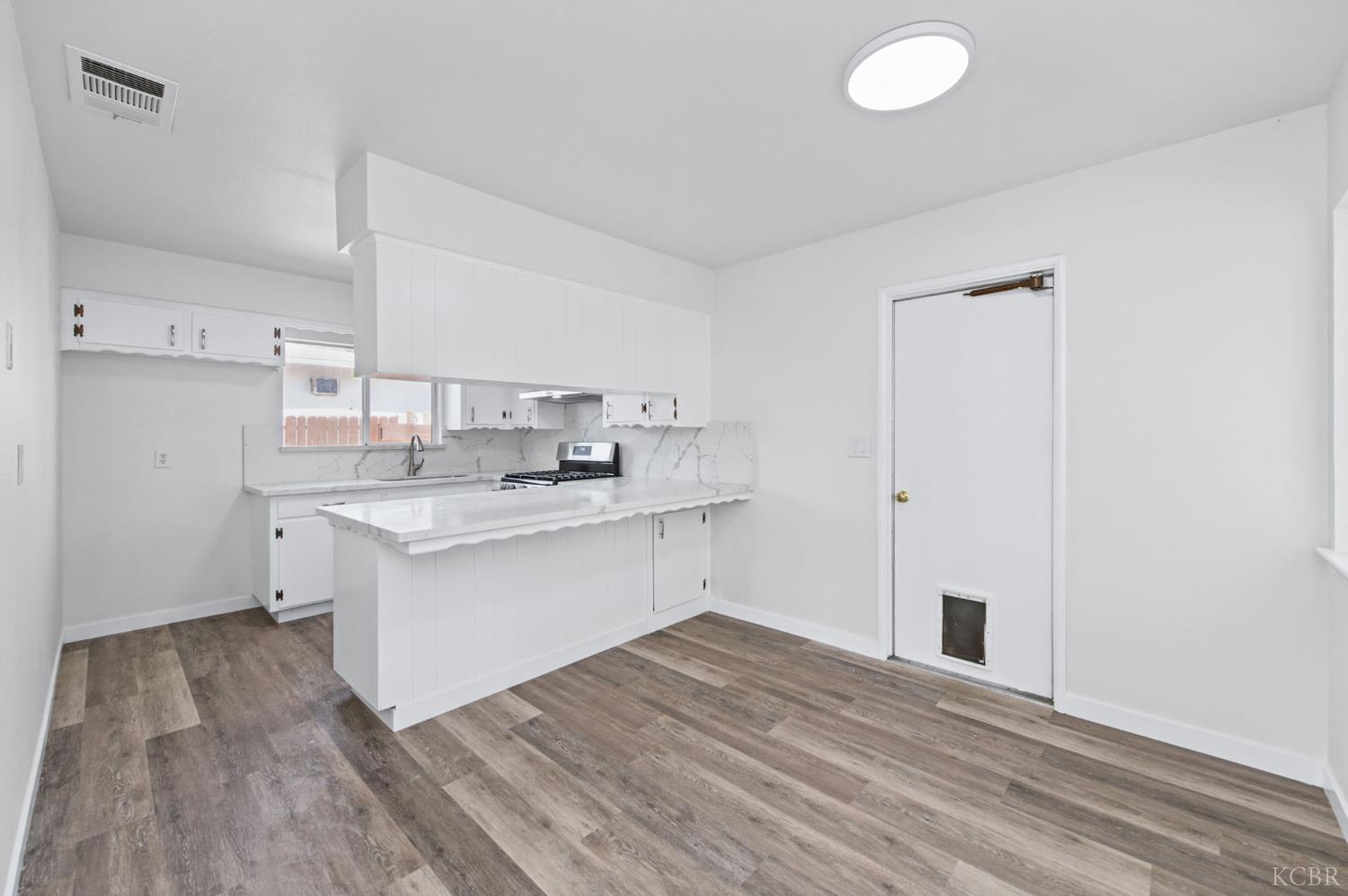 10129 Heath St, Hanford, CA 93230