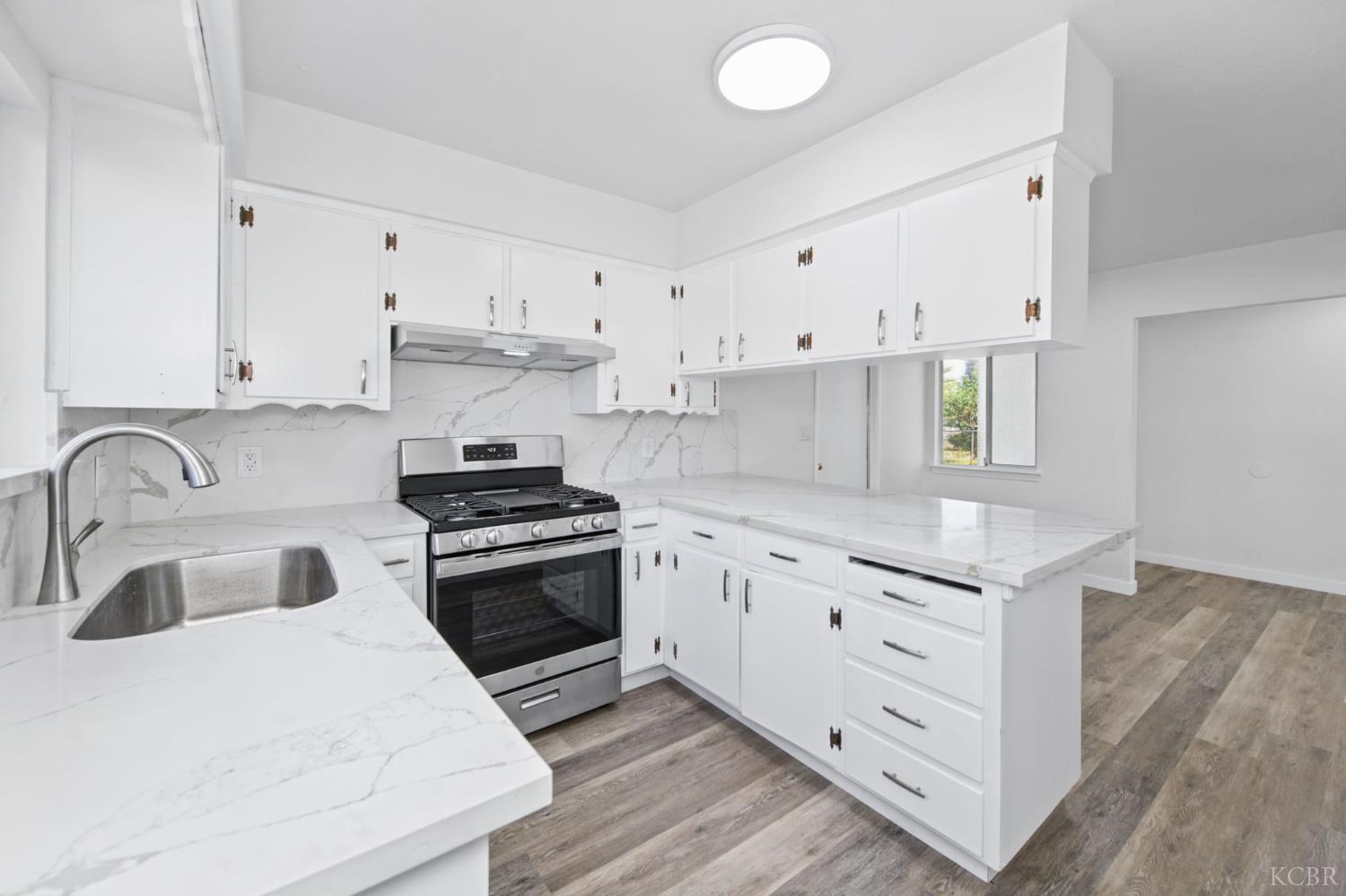 10129 Heath St, Hanford, CA 93230