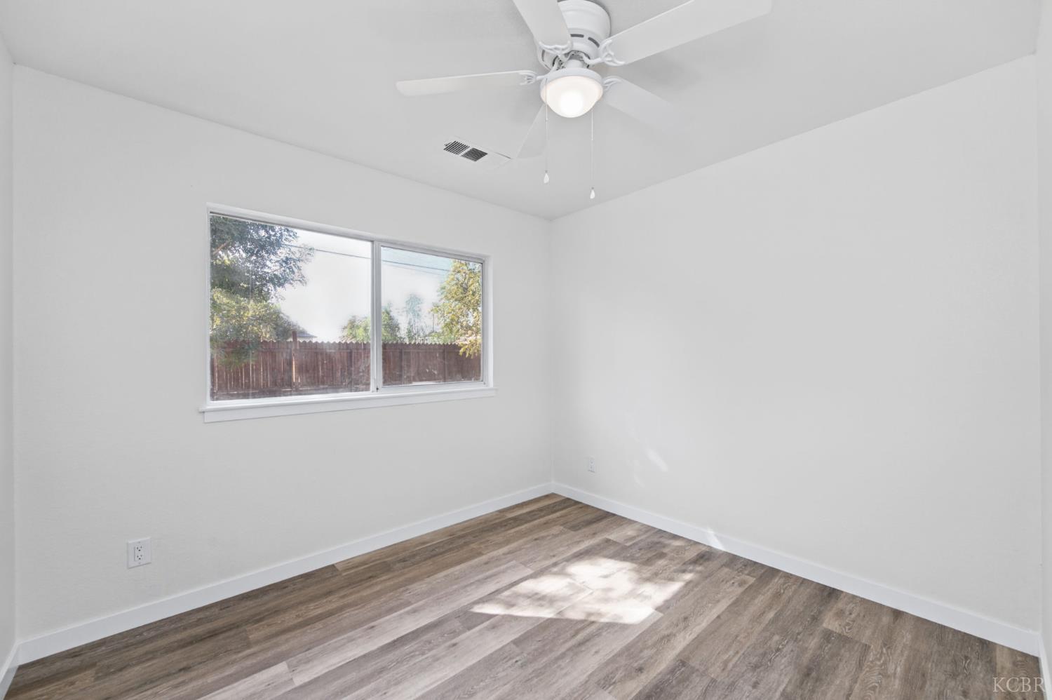 10129 Heath St, Hanford, CA 93230
