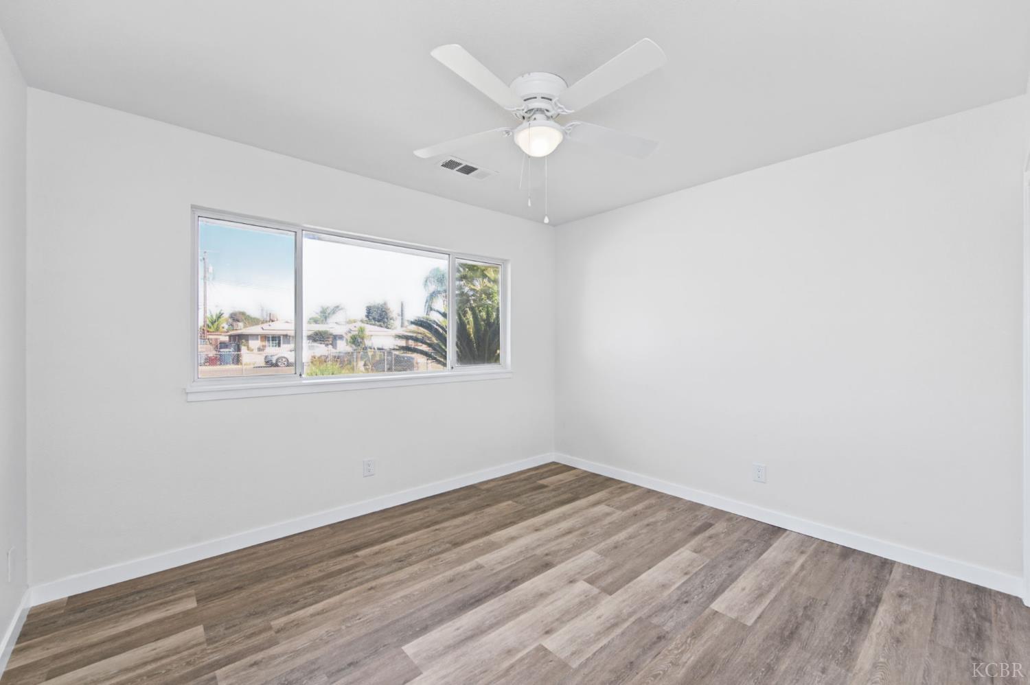 10129 Heath St, Hanford, CA 93230