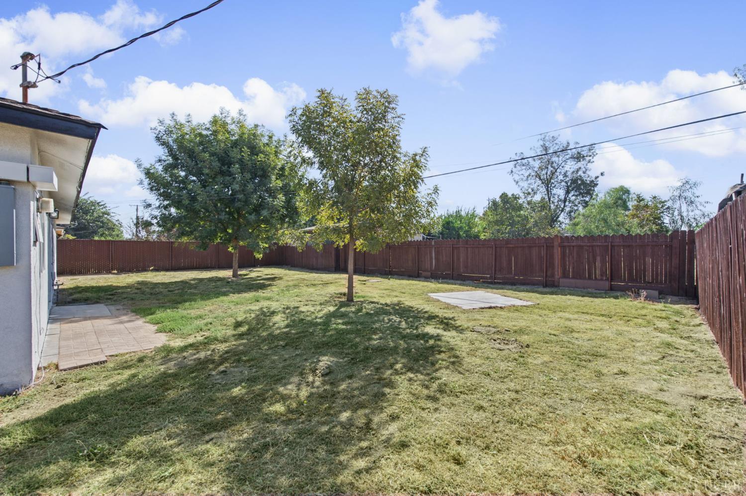 10129 Heath St, Hanford, CA 93230