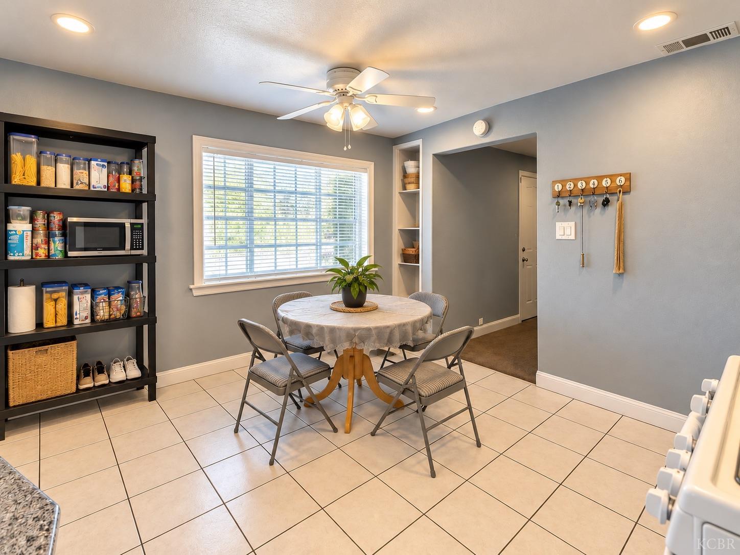1247 E Cortland Ave, Fresno, CA 93704