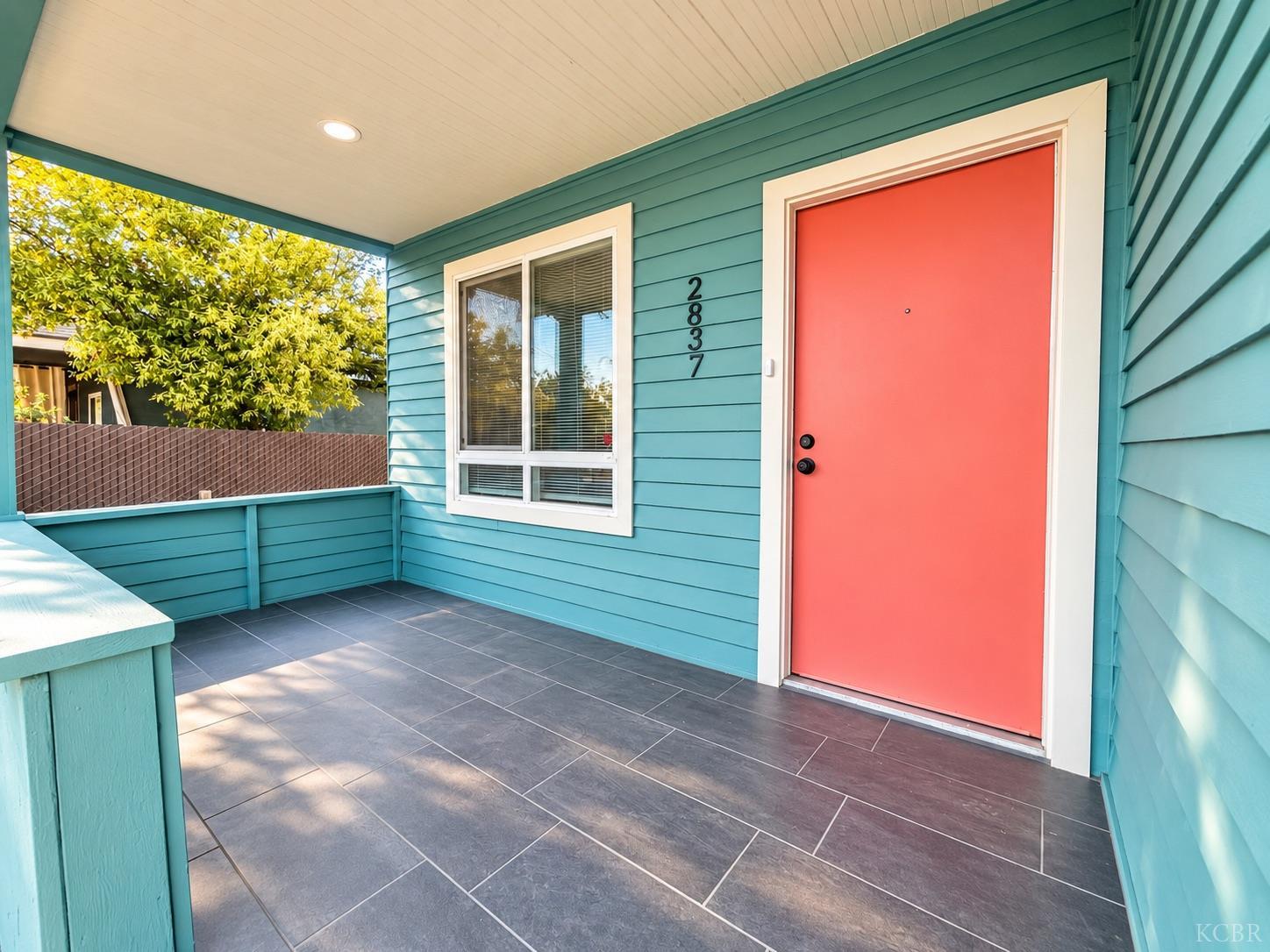 2837 E Grant Ave, Fresno, CA 93701