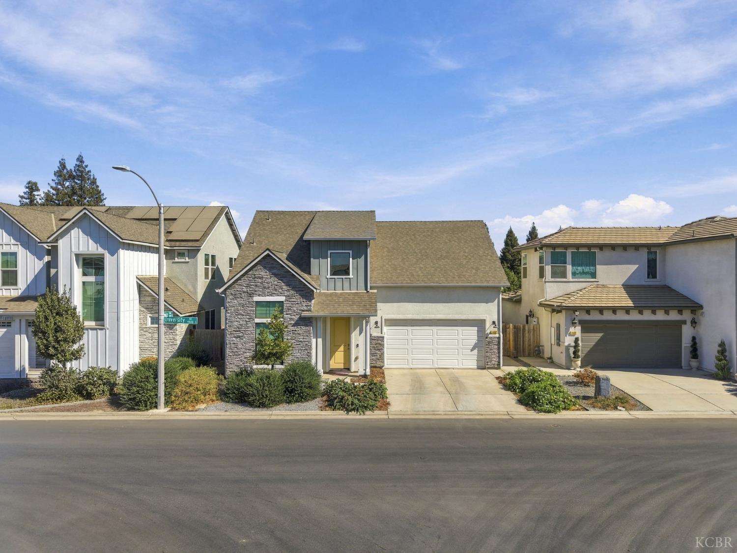 4432 S University St, Visalia, CA 92377