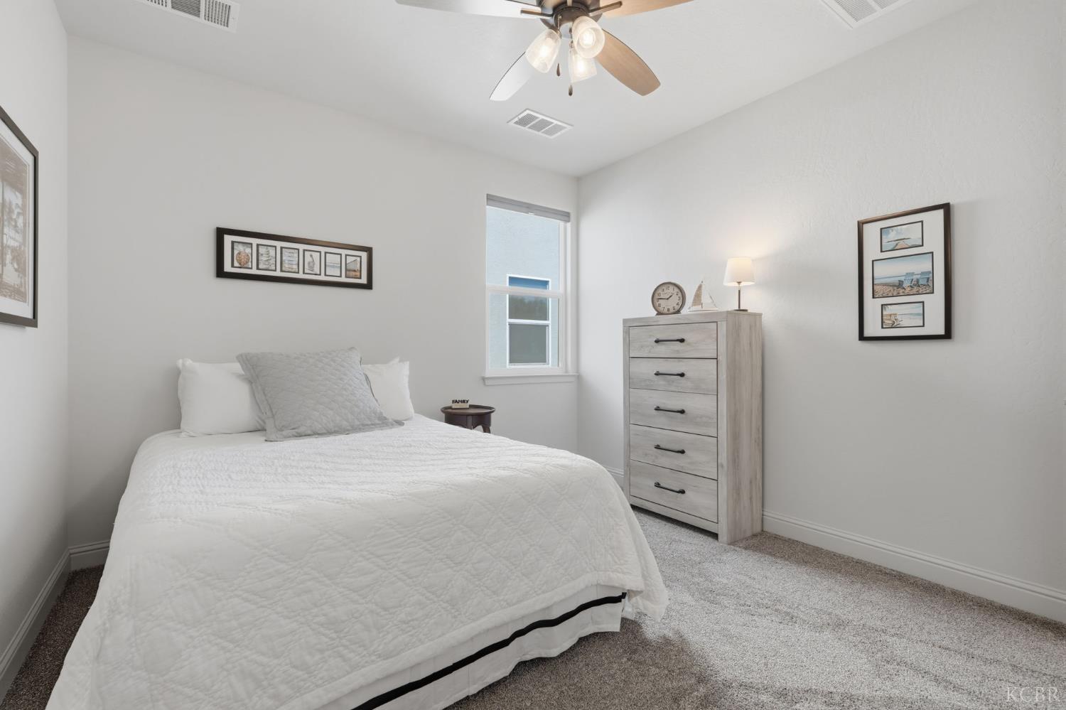 4432 S University St, Visalia, CA 92377